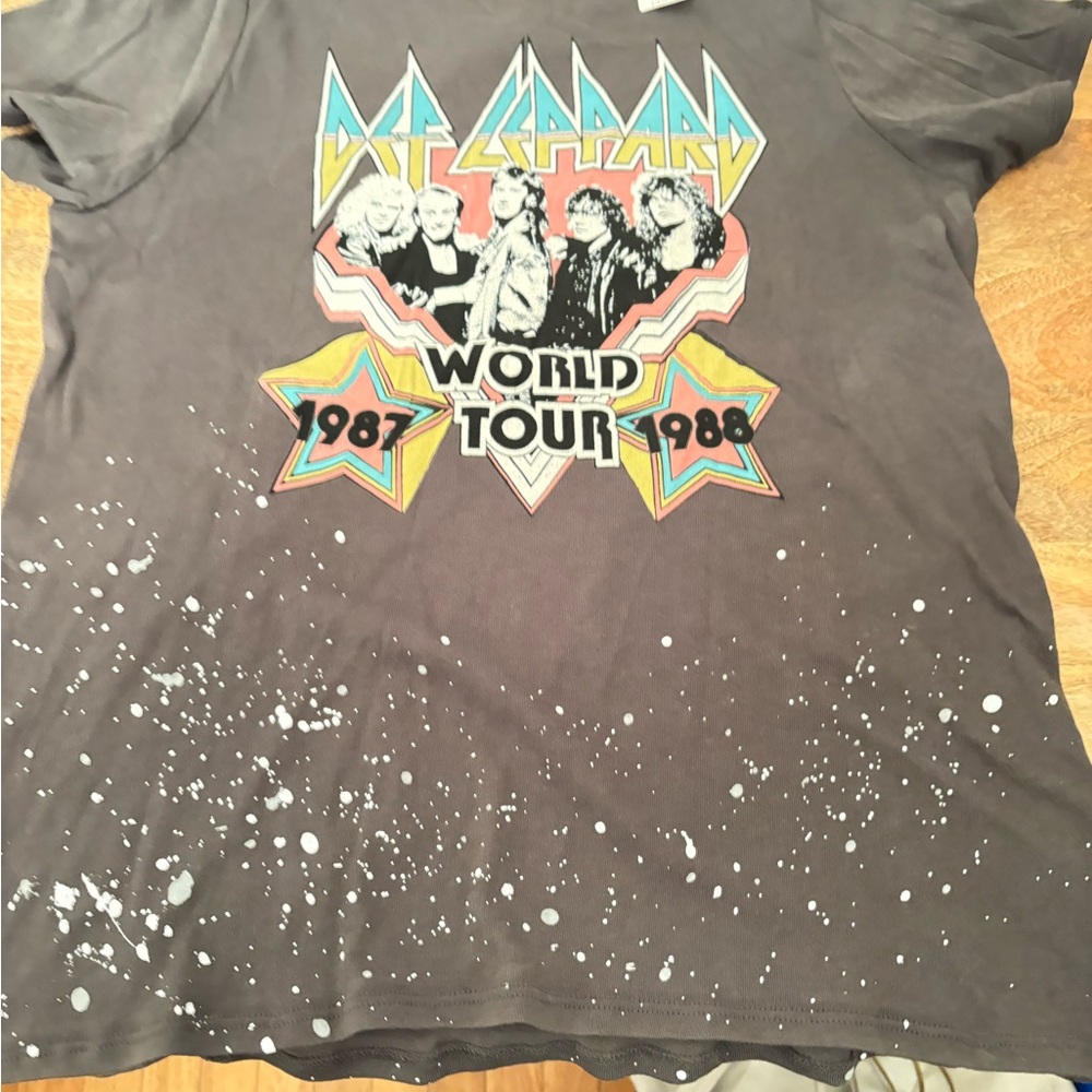 Anthropologie Def Leppard Graphic Tee - Black and Yellow - Picture 4 of 6